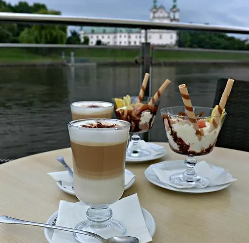 The Boat - Hostel&chill Hostal Cracovia