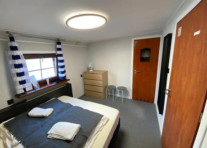 The Boat - Hostel&chill *