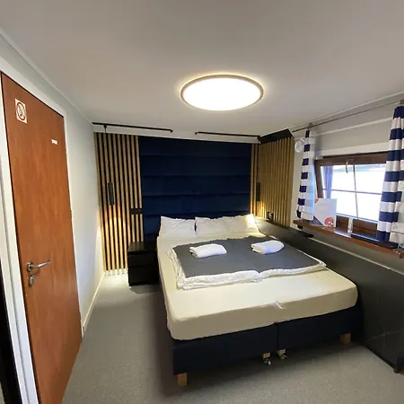 The Boat - Hostel&chill